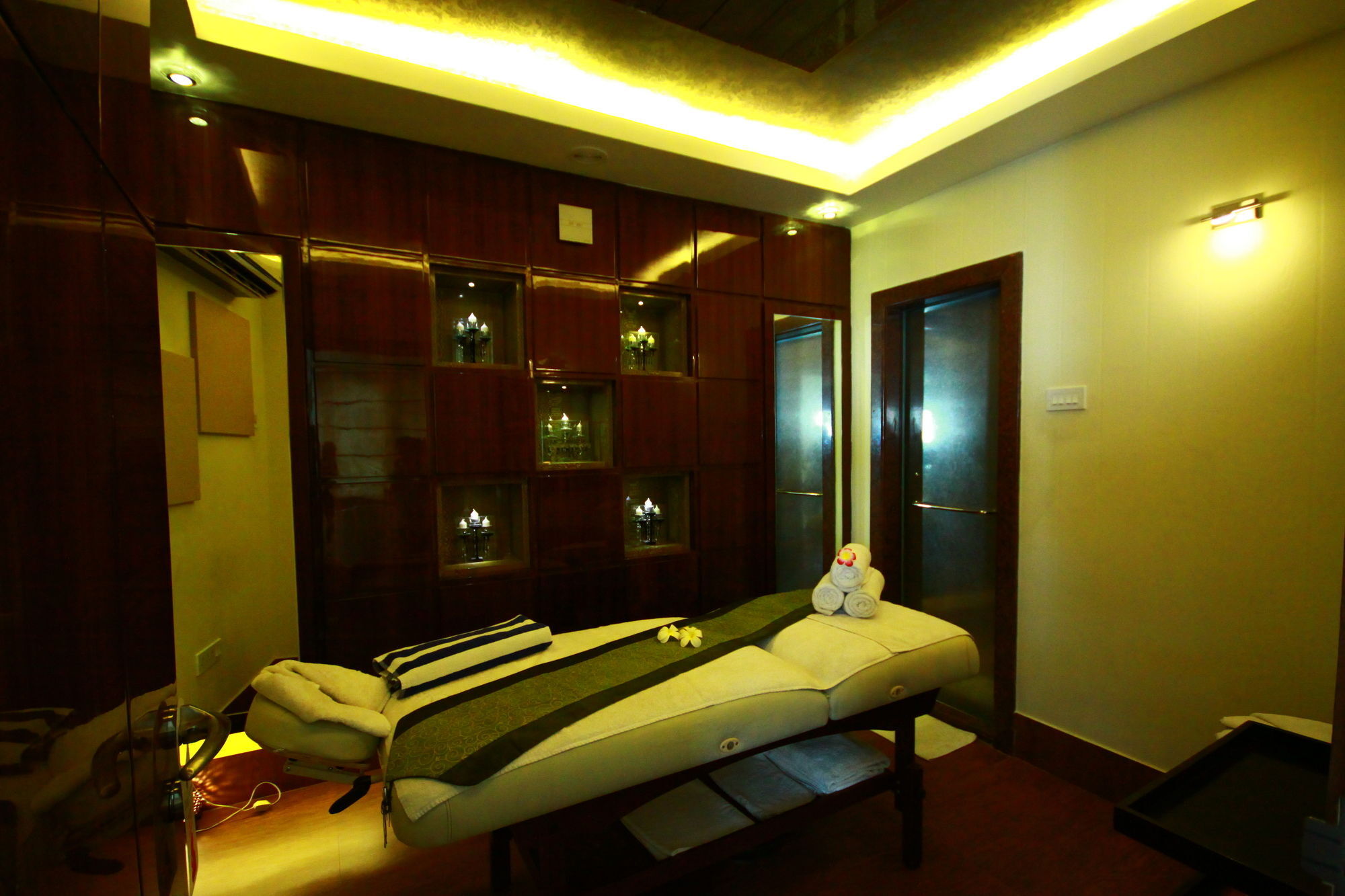 Hotel Holiday Resort Hotel Puri