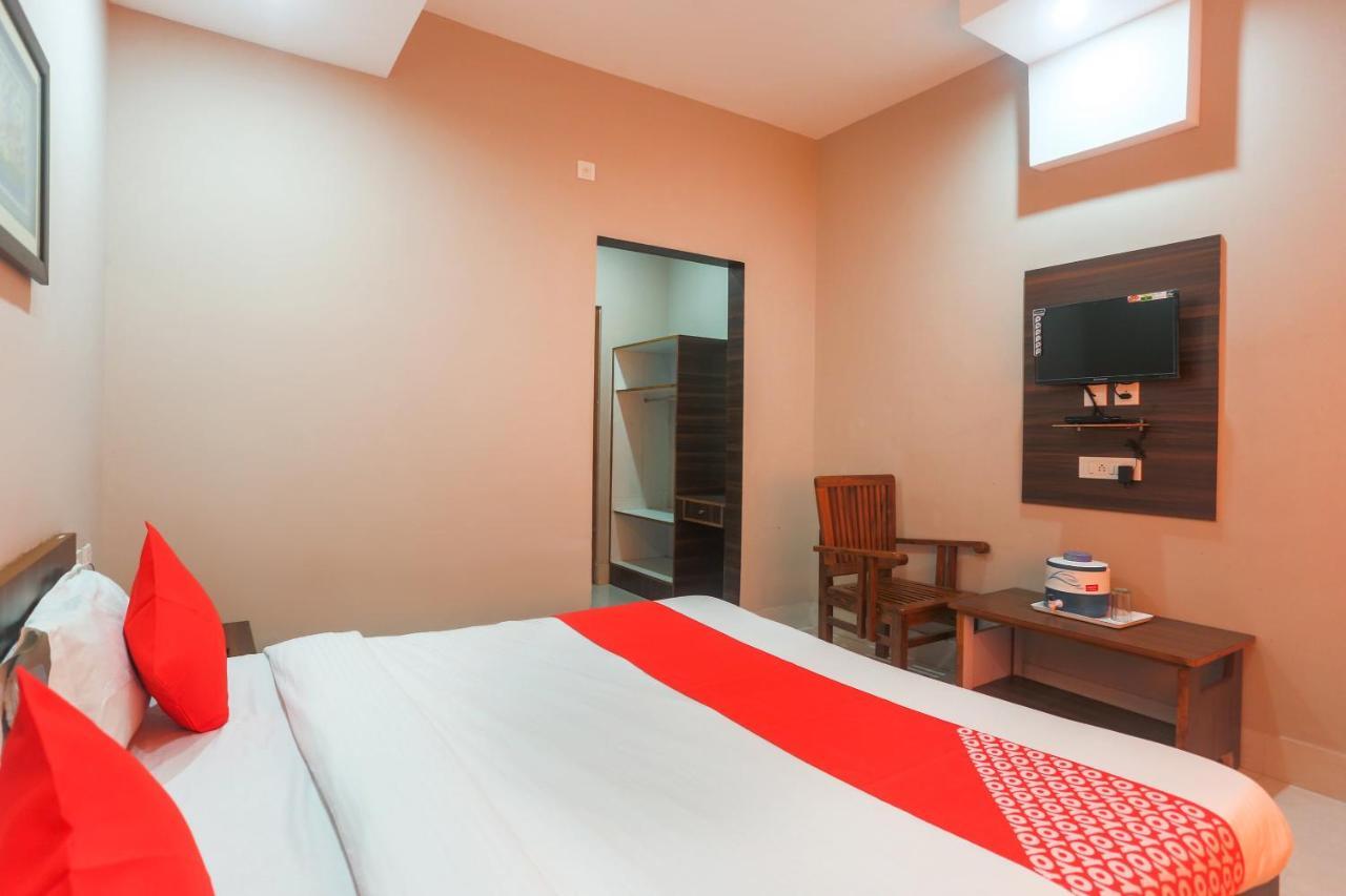 Oyo 61586 Narmada Bhavan Hotel